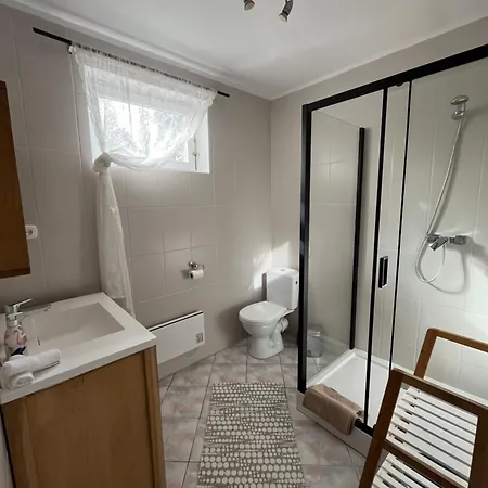 Dom Domek Na Mazurach Jezioro Sasek Wielki Trelkowko Szczytno 1 Holiday home Kobylocha